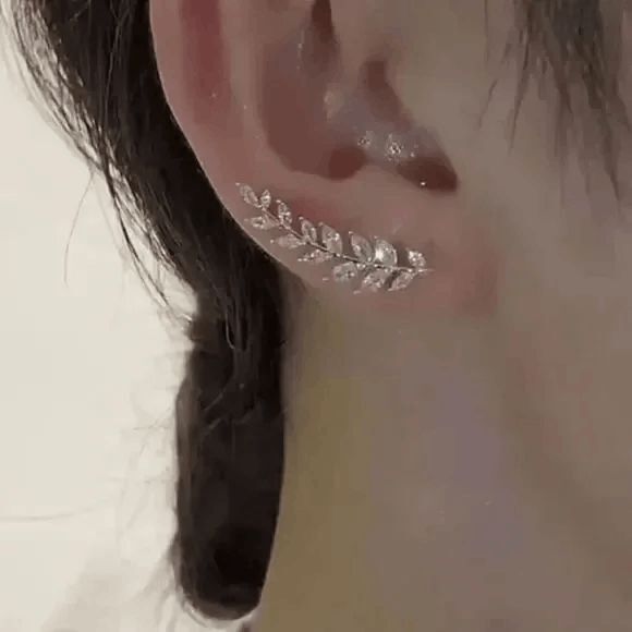 Leaf Diamond Ear Crawler Ear Hugger Earrings - Picture 4 of 4